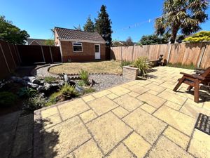 Photo 25- click for photo gallery